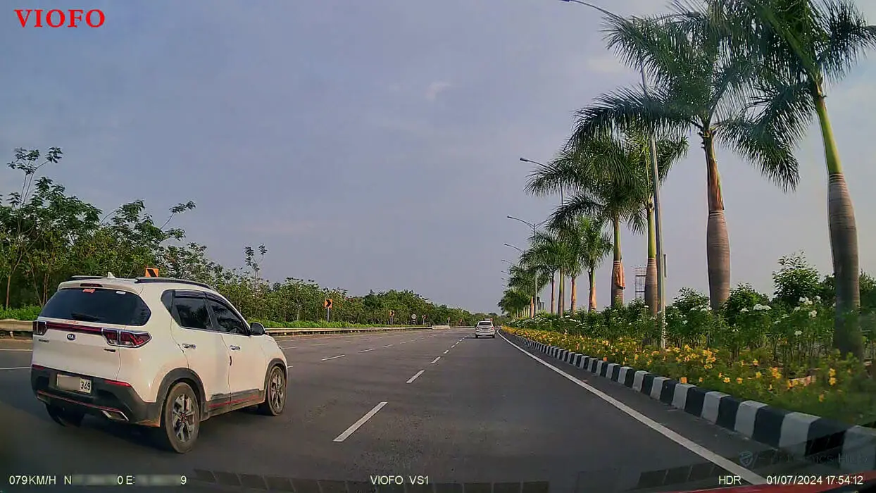 VIOFO-VS1-Dash-Cam-Performance-Day